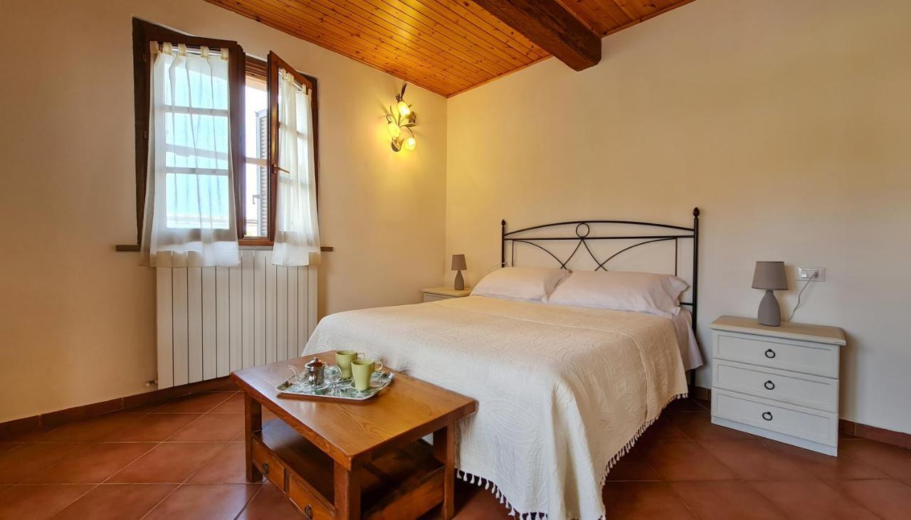 Agriturismo Barbadoro サン·ヴィンチェンツォ エクステリア 写真