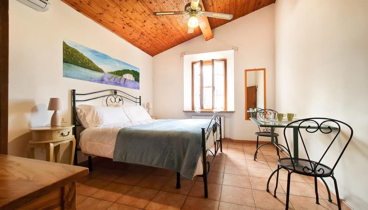 Agriturismo Barbadoro サン·ヴィンチェンツォ エクステリア 写真